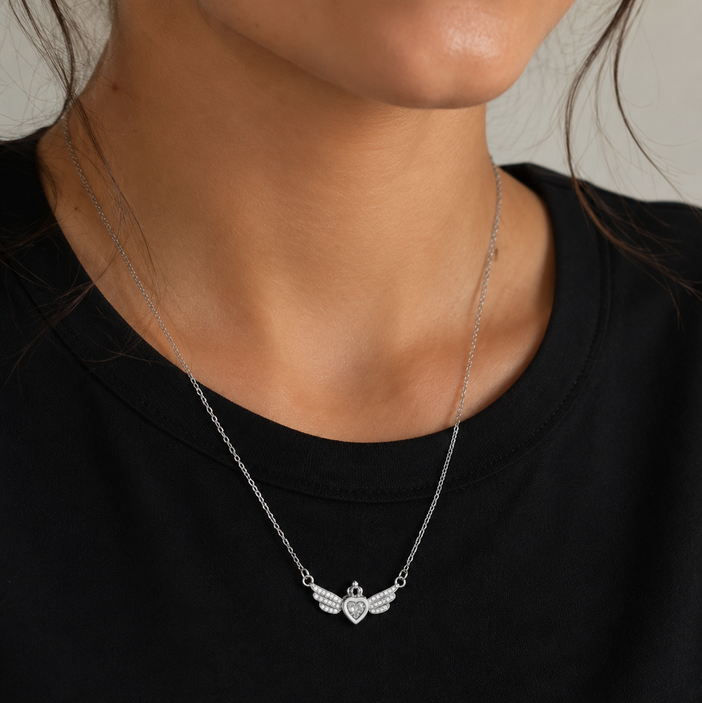 Queen Heart necklace