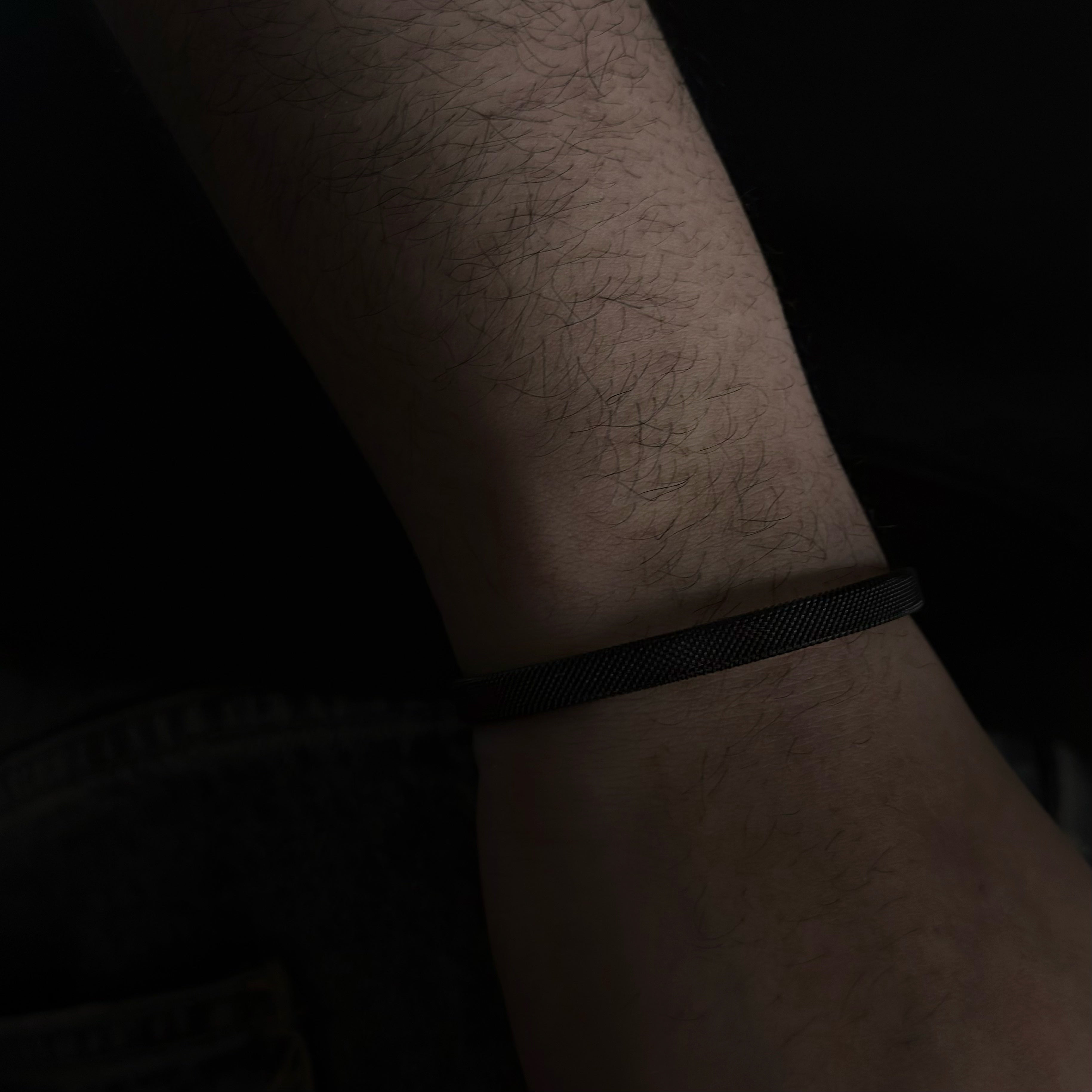Essential Mesh Cuff